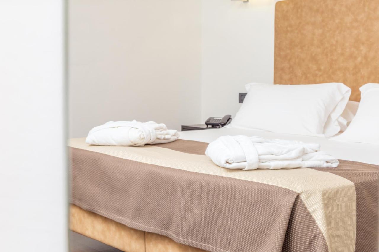Raphael Hotel Àrbatax Kültér fotó